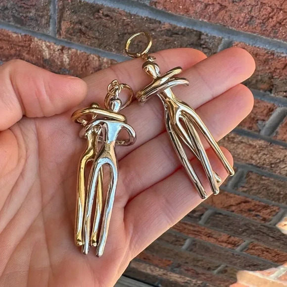 Anthropologie Lovers Small Embrace Earrings - Picture 9 of 14